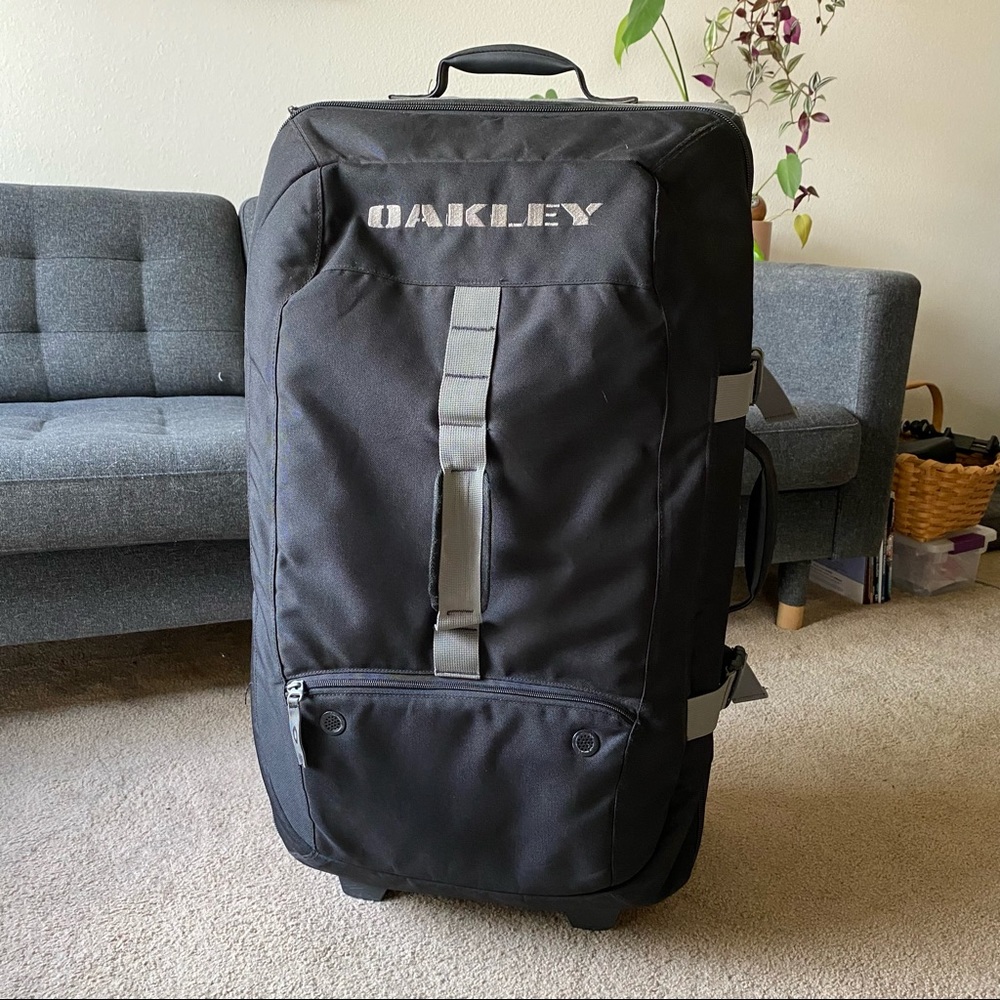 Oakley Rolling Duffle 130L